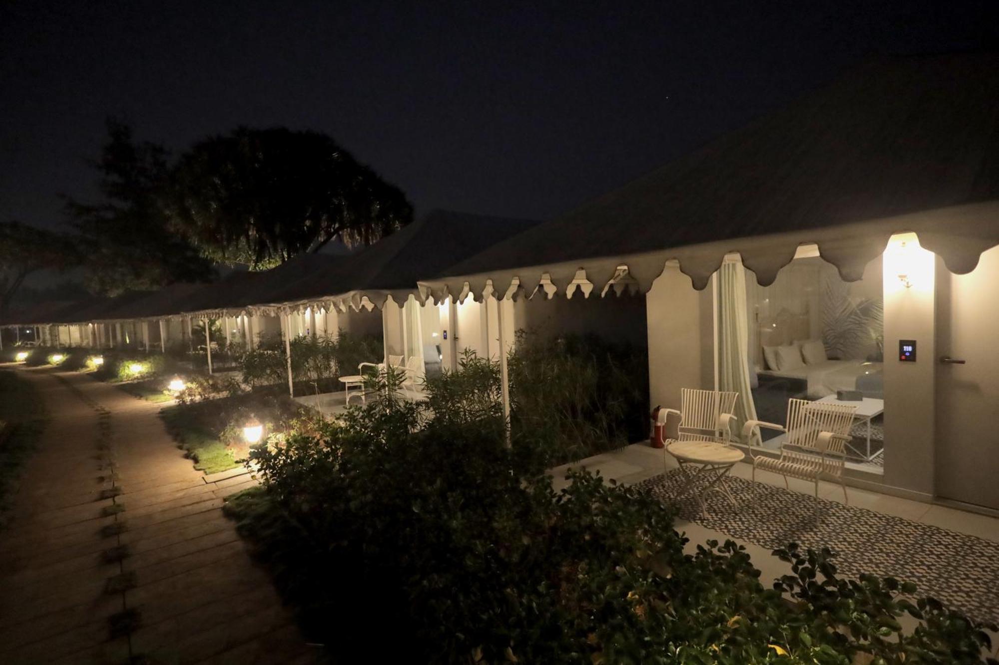 เดอะ เฟิร์น ซีไซด์ ลักชัวเรียส เต็นต์ รีสอร์ต Hotel ดามัน ภายนอก รูปภาพ